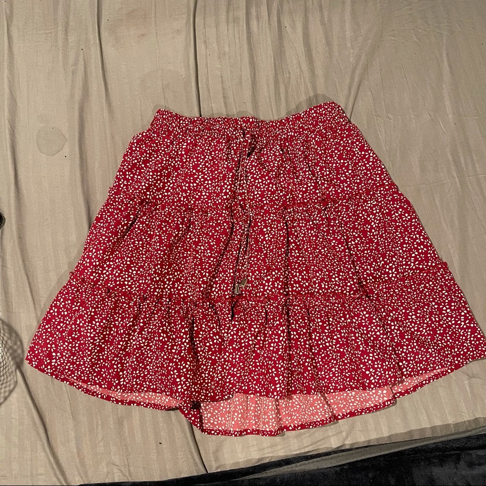Red floral skirt (large-XL)